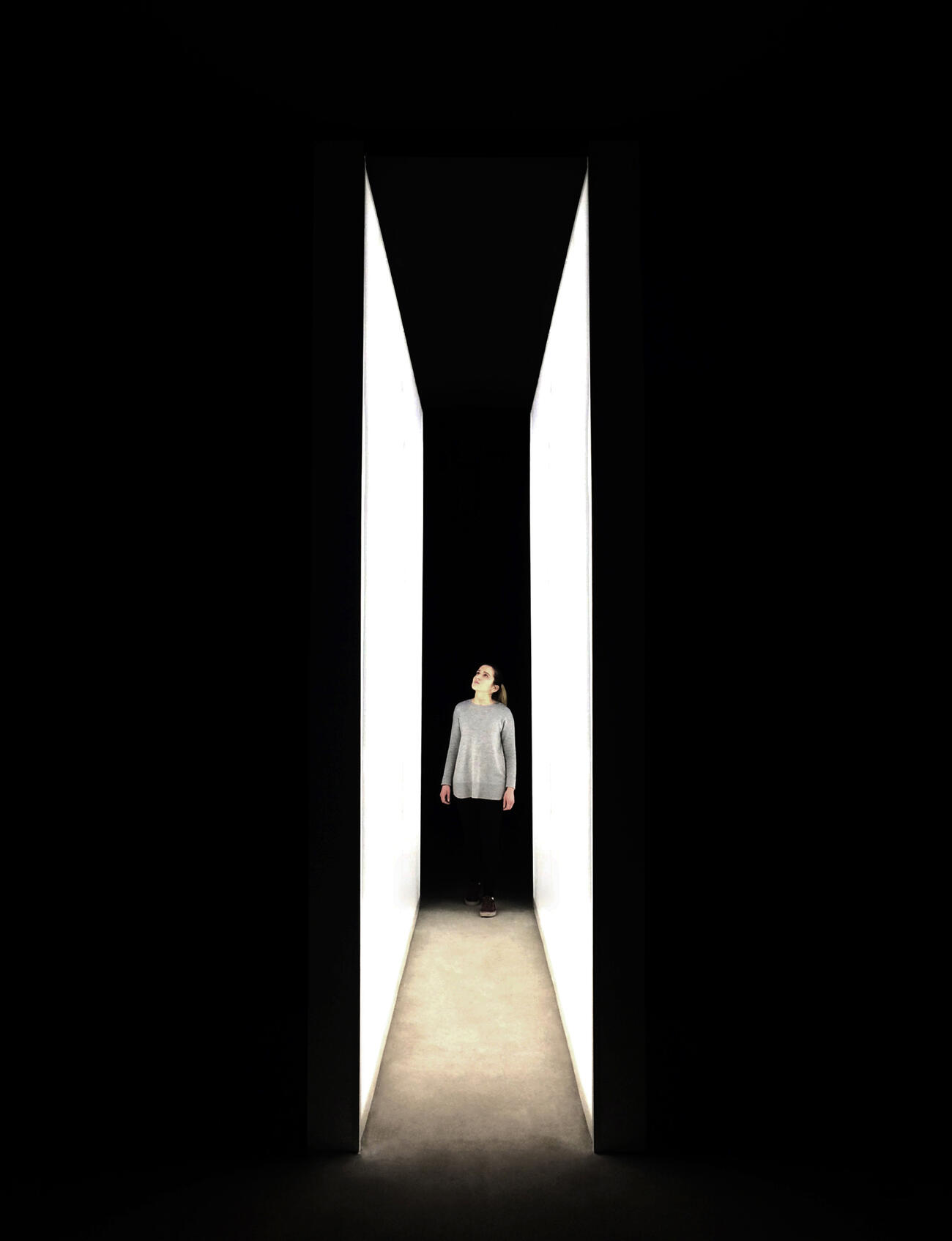 Lavinia-Moving-Space-VALLEY-Karolina-Halatek Lavinia-Moving-Space-VALLEY-Karolina-Halatek