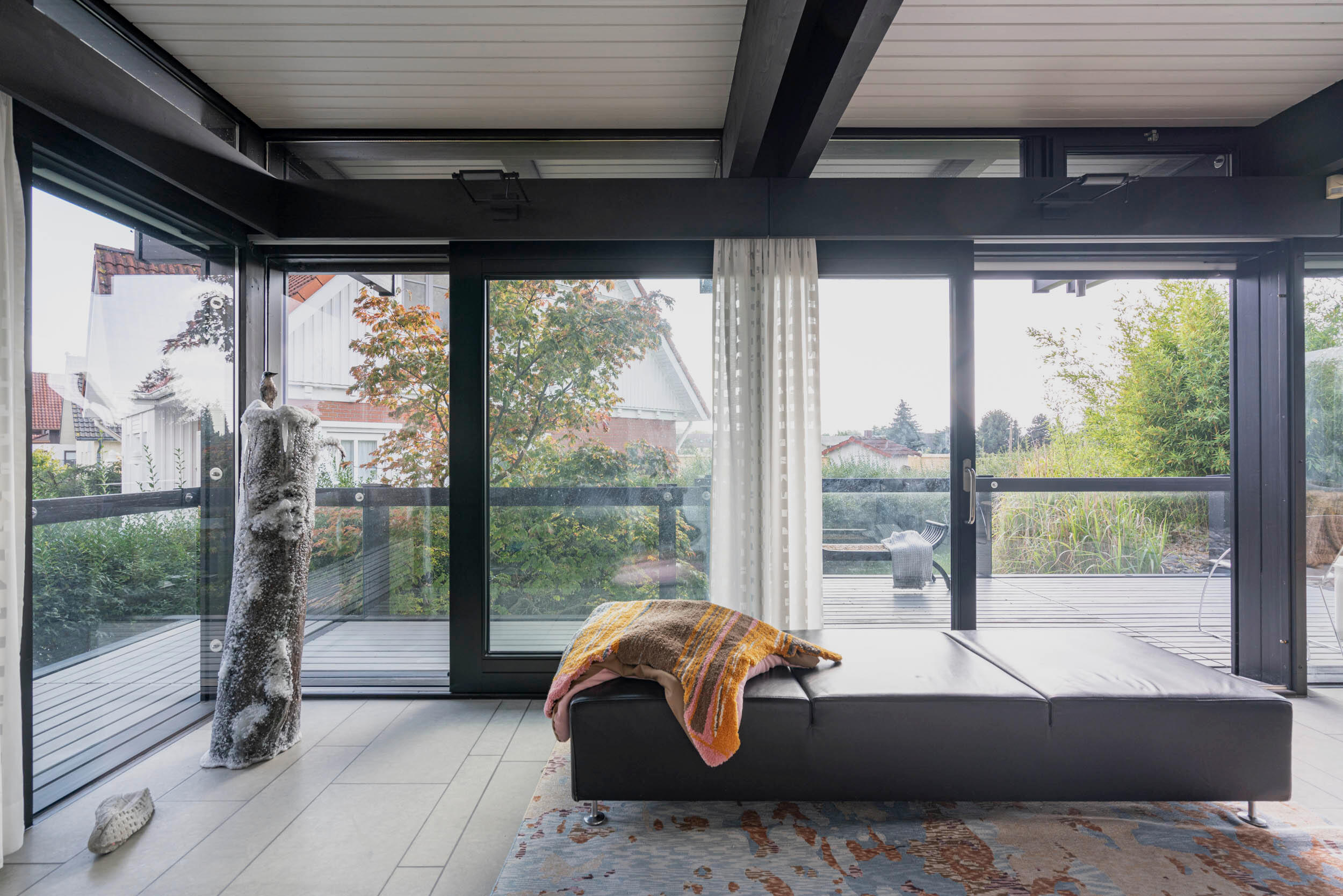 RHYTHM_AT_HOME_LAVINIA_DINIZ_FREITAS_SCULPTURE_APERTOARTS_LAVINIDINIZFREITAS