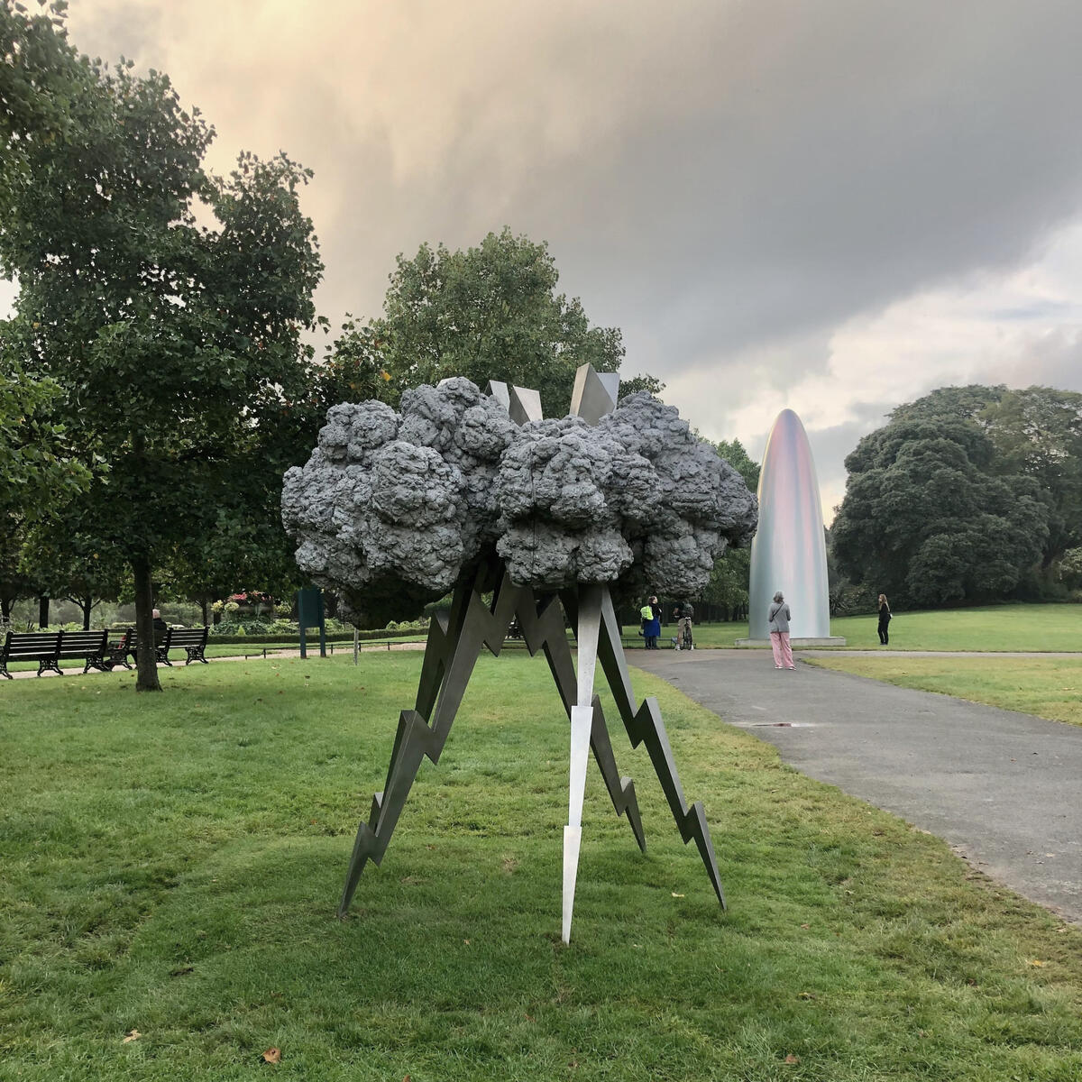 EVENT_HORIZON_STOYAN_DECHEV_LAVINIA_DINIZ_FREITAS_FRIEZE_SCULPTURE_APERTOARTS_LAVINIDINIZFREITAS_FRIEZE